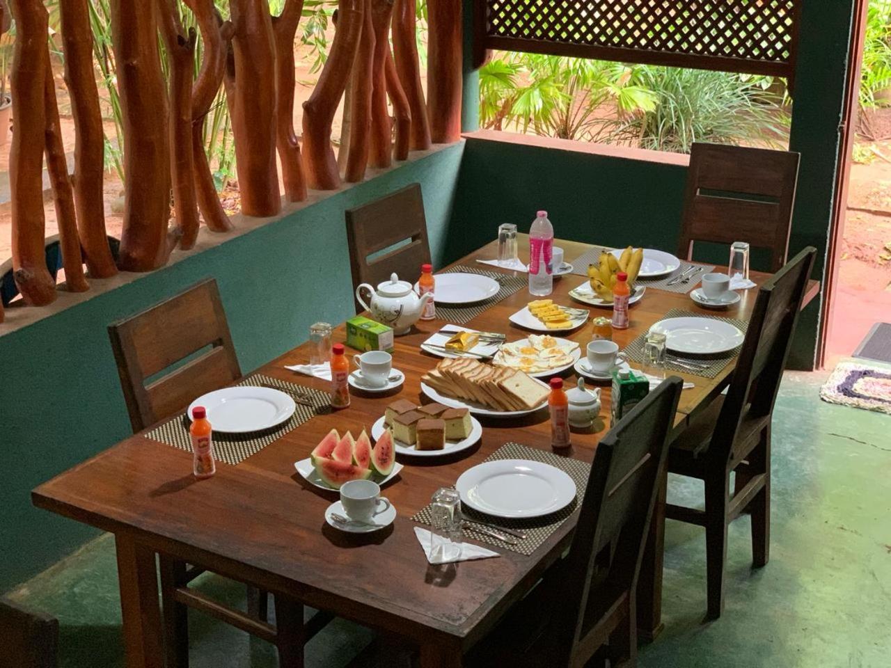 Walawa Blue Sapphire Hotel Udawalawe Eksteriør billede
