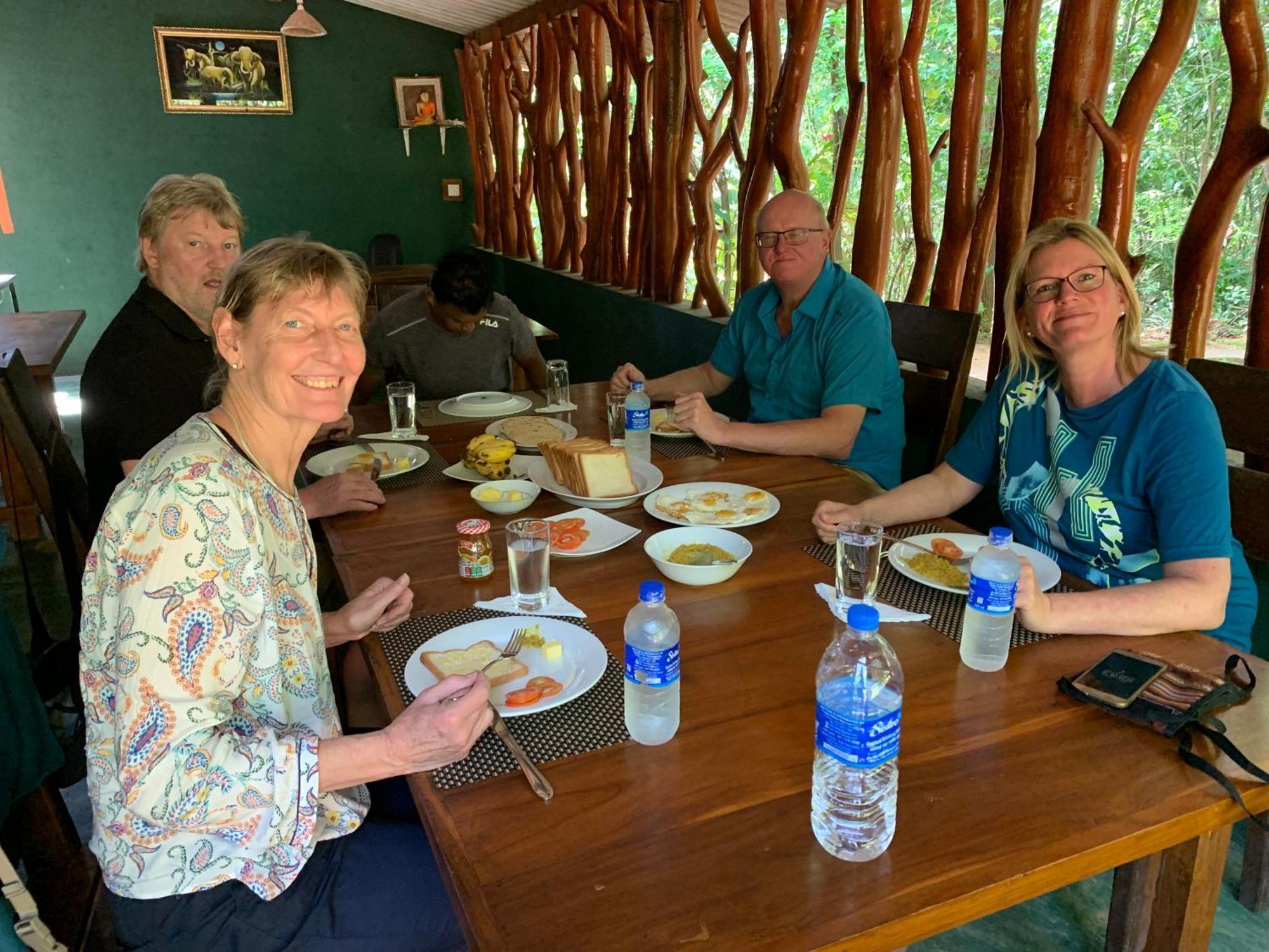 Walawa Blue Sapphire Hotel Udawalawe Eksteriør billede