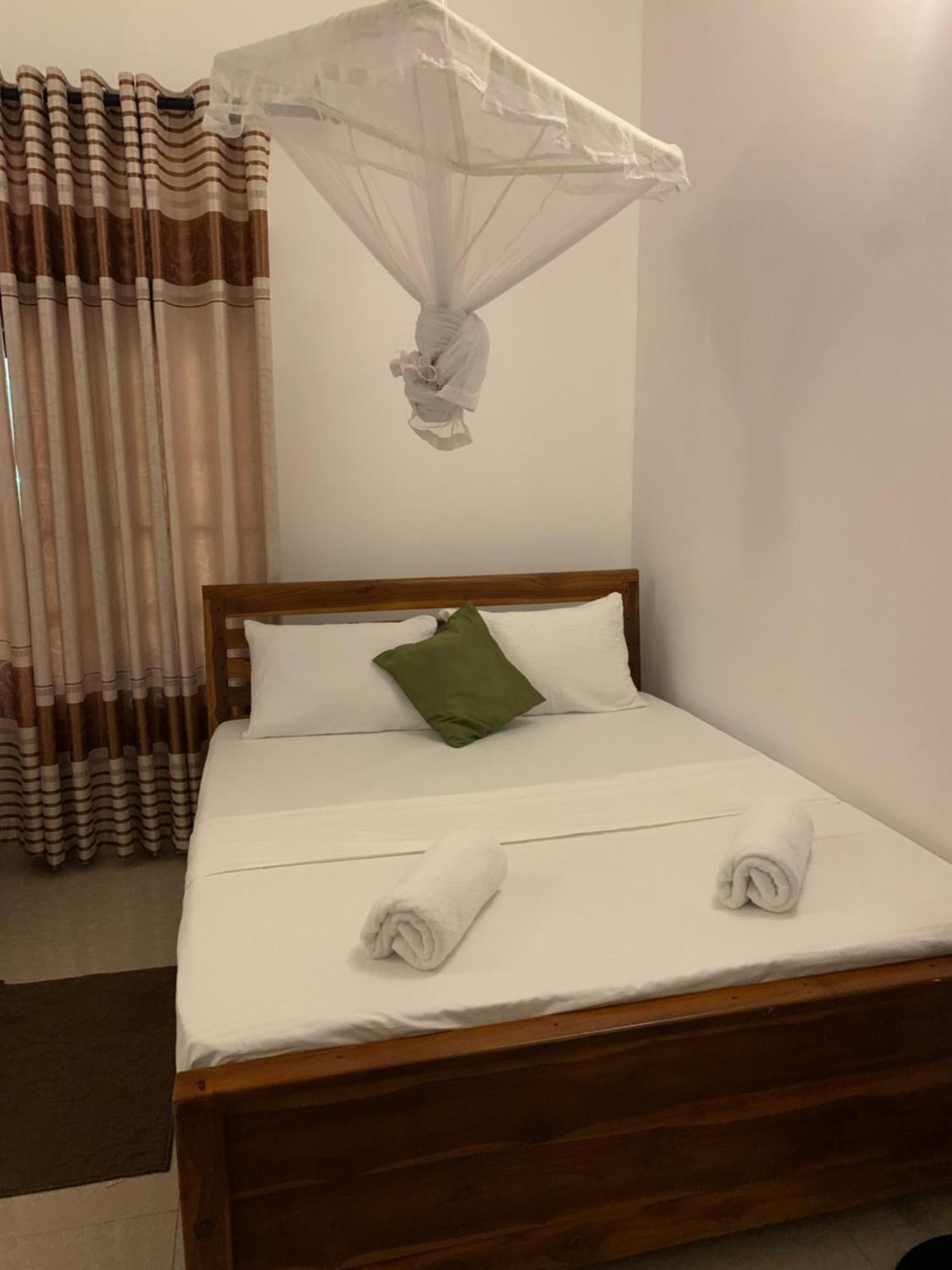 Walawa Blue Sapphire Hotel Udawalawe Eksteriør billede