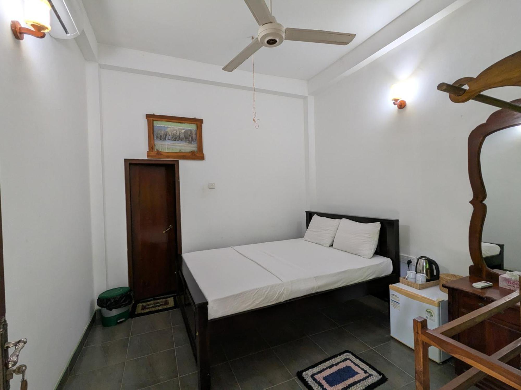 Walawa Blue Sapphire Hotel Udawalawe Eksteriør billede