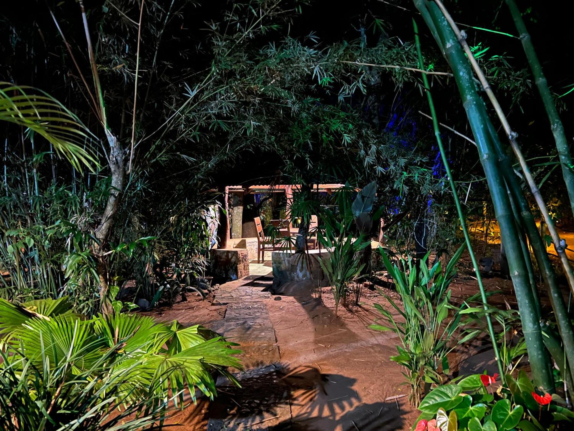 Walawa Blue Sapphire Hotel Udawalawe Eksteriør billede
